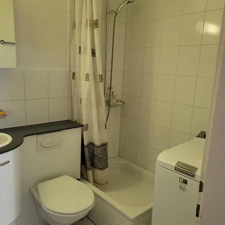 1 Flat-room